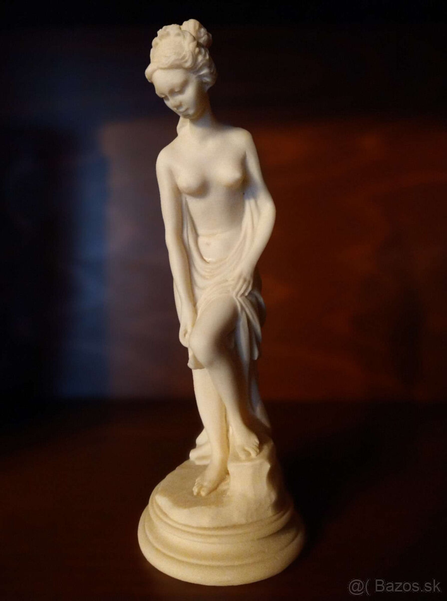 Soška Venuše, alabaster.