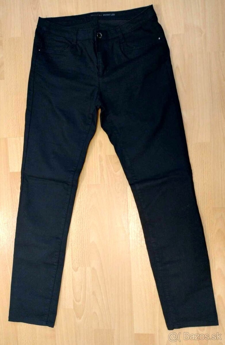 Dámske čierne elastické skinny/obtiahnuté rifle (C&A)