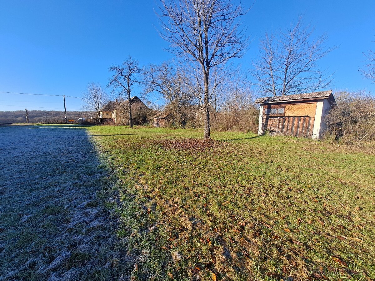 Pozemky  na stavbu RD - Veľké Hoste