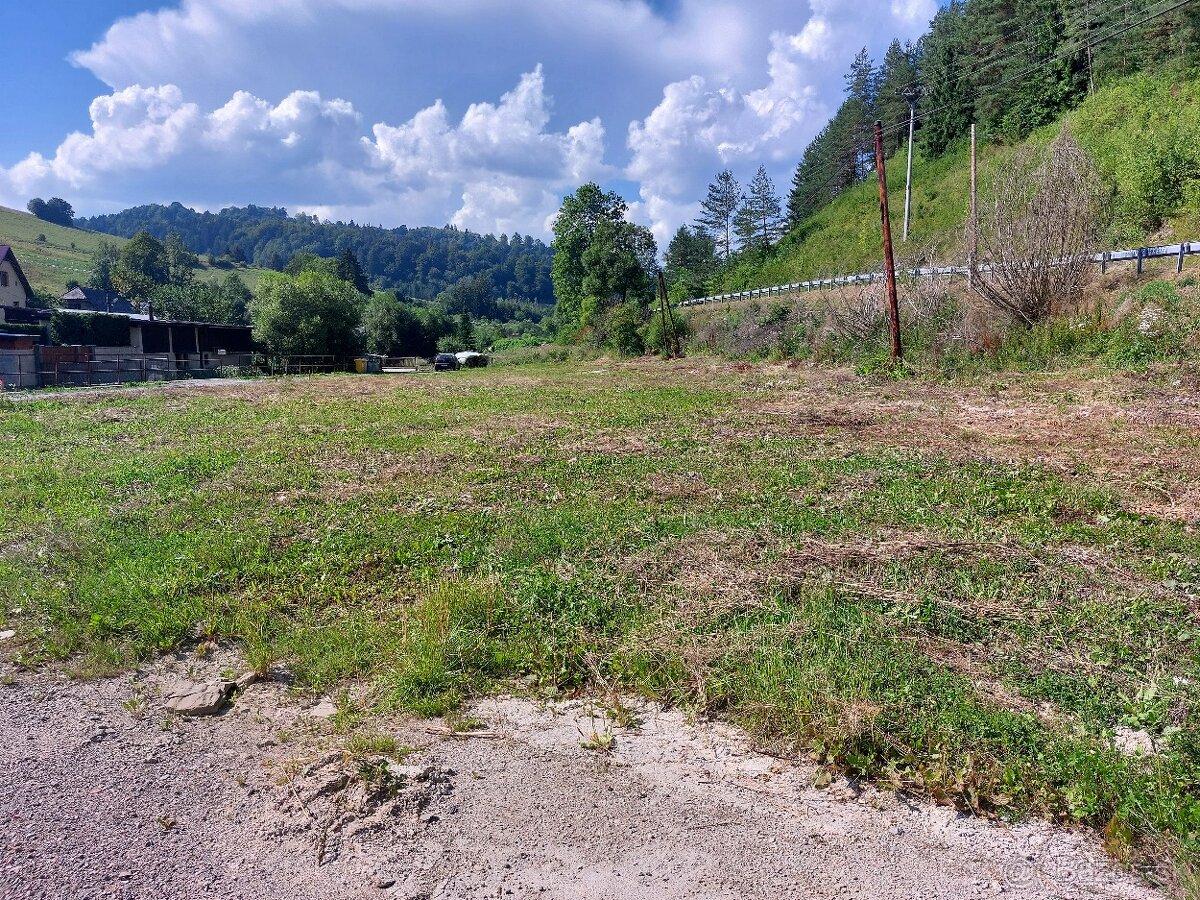 STAVEBNÝ POZEMOK 12km od DOLNÉHO KUBÍNA NA PREDAJ