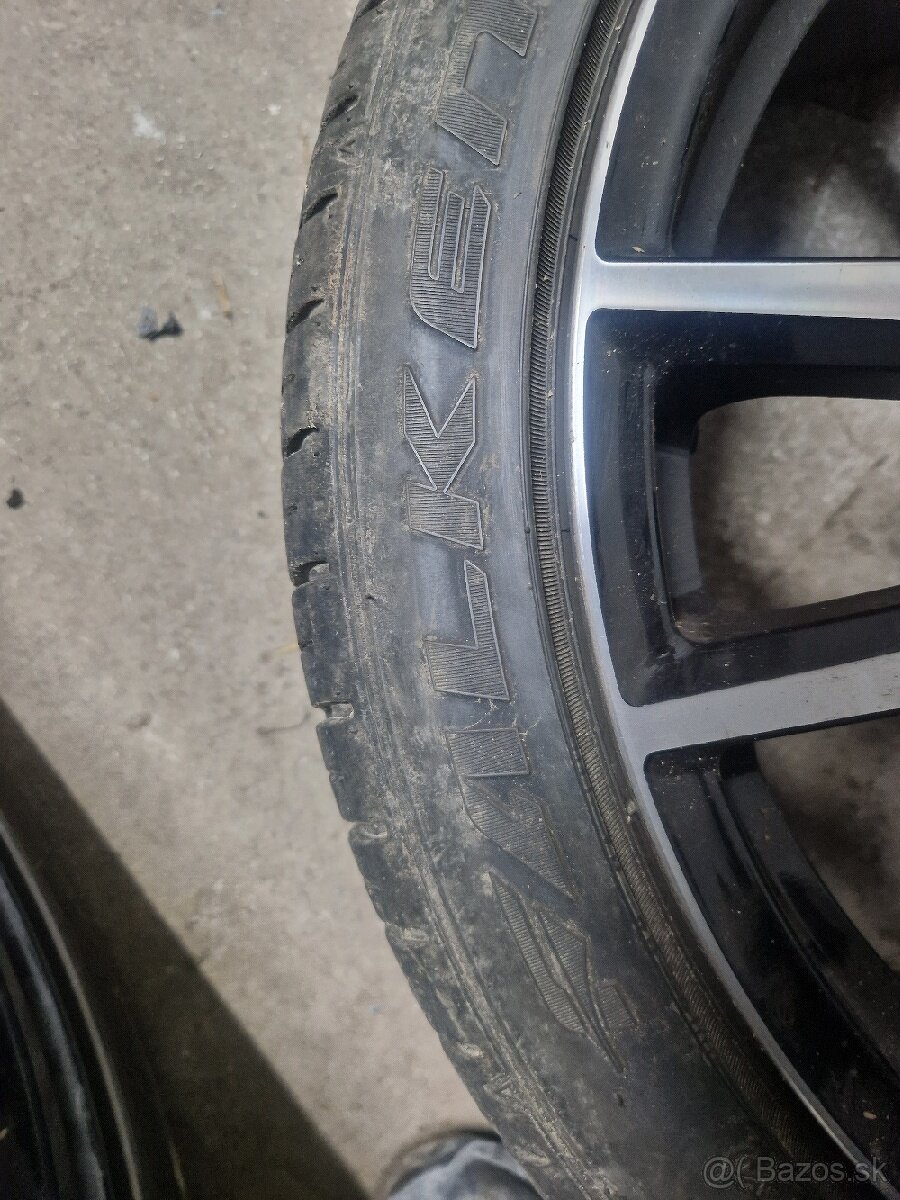 Falken 225/40R18