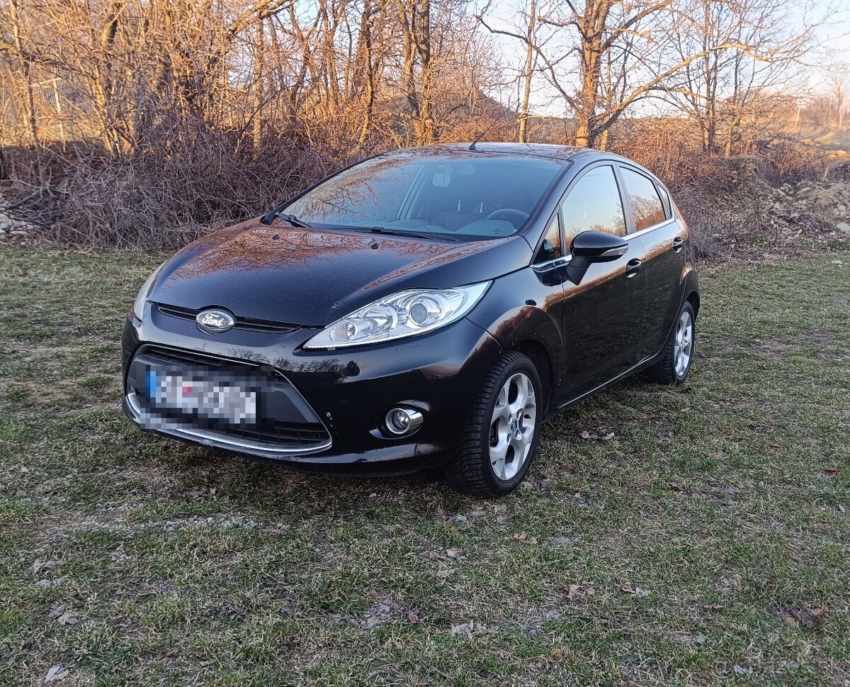 Predam Ford Fiesta 1.25i cierna metaliza