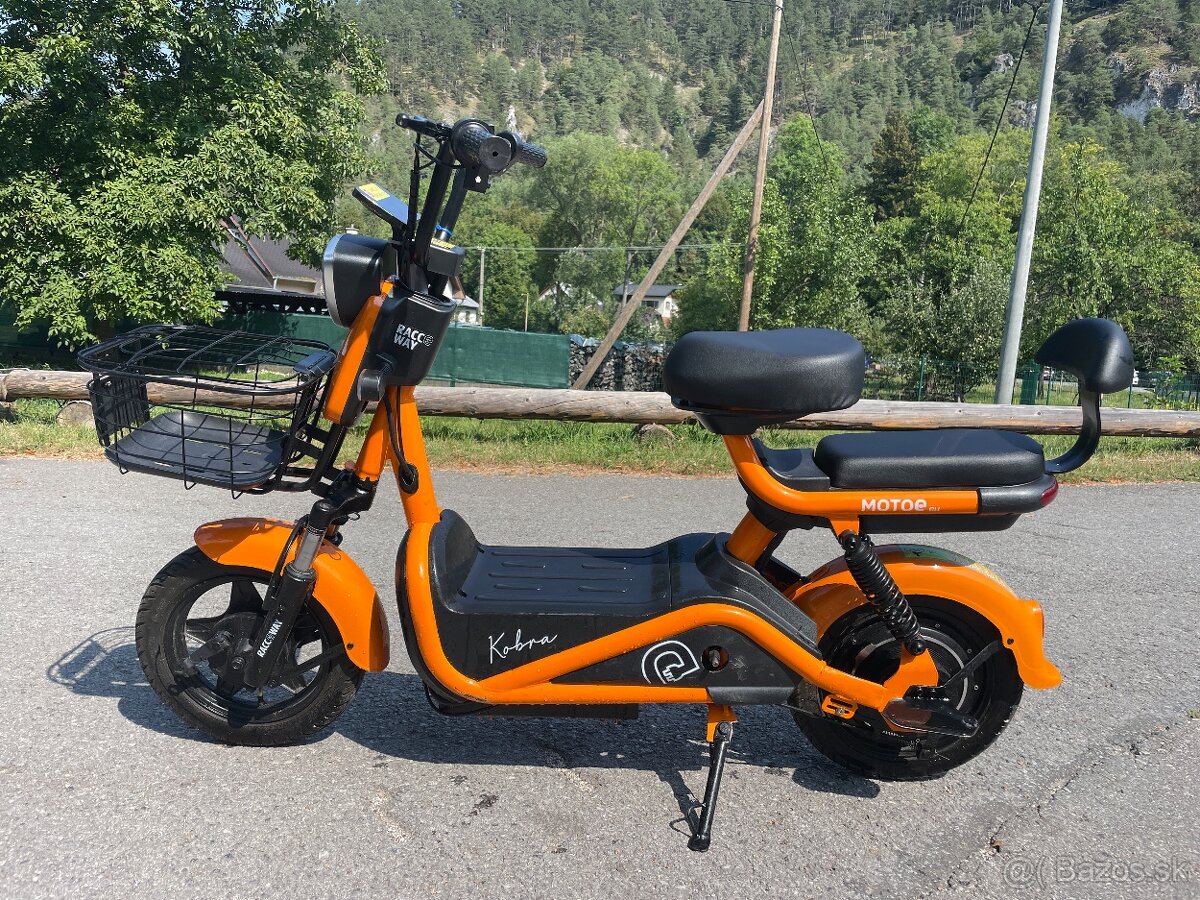 Elektroskúter RACCEWAY® KOBRA-SG-G60, oranžový