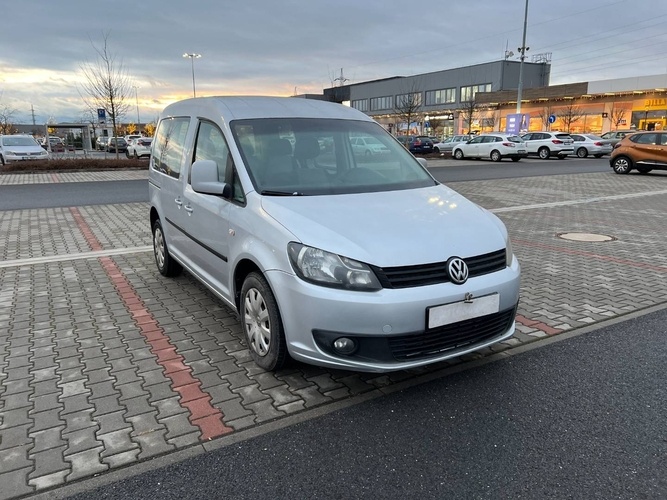 Volswagen Caddy Life 1.6 TDi 75kw TZ ČR 1.maj.DPH