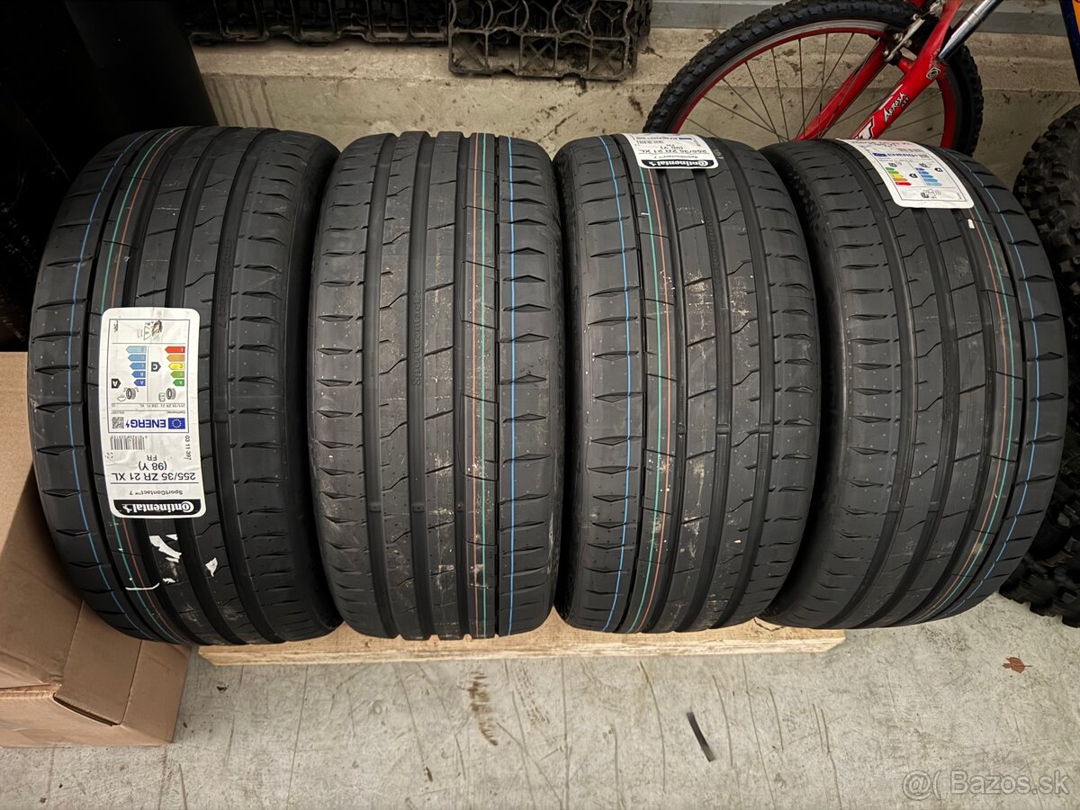 Continental SportContact 7 255/35 R21