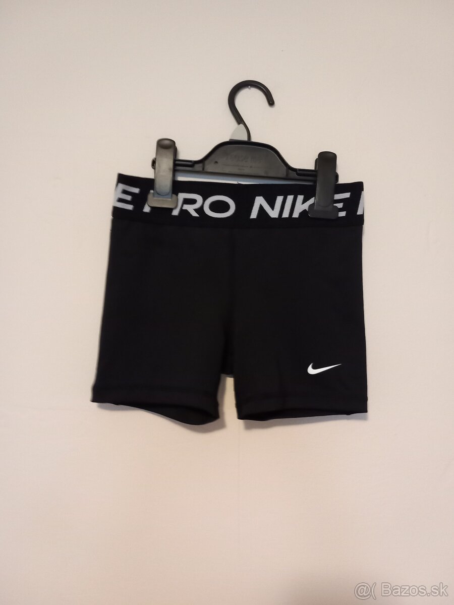 Dievčenské športové  kraťasy nike