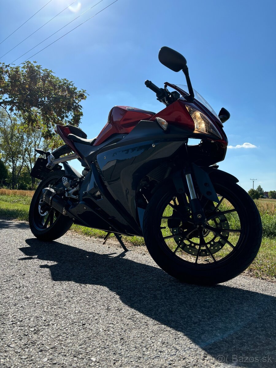 Yamaha yzf-r 125