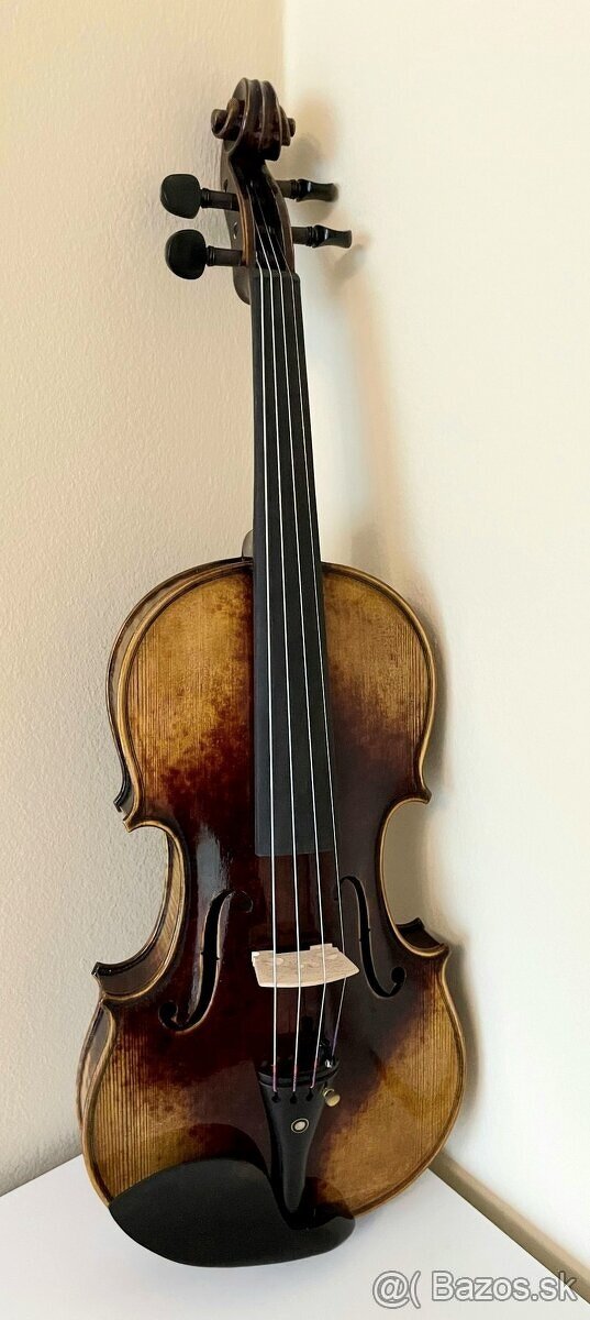 husle 4/4 Stradivari " Messiah 1716" model