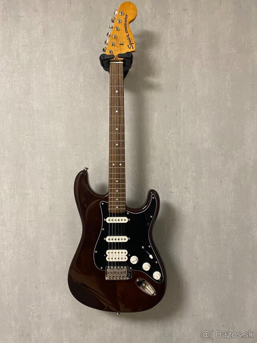 Fender Squier Classic Vibe '70s Stratocaster HSS IL Walnut E