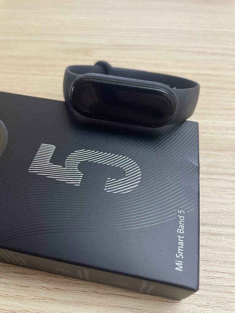 Fitnes náramok XIAOMI Mi Smart Band 5