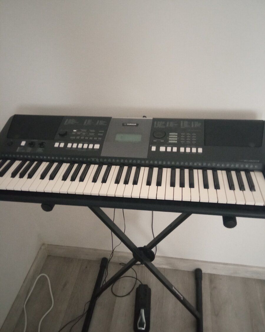 Predám nový keyboard Yamaha e 423