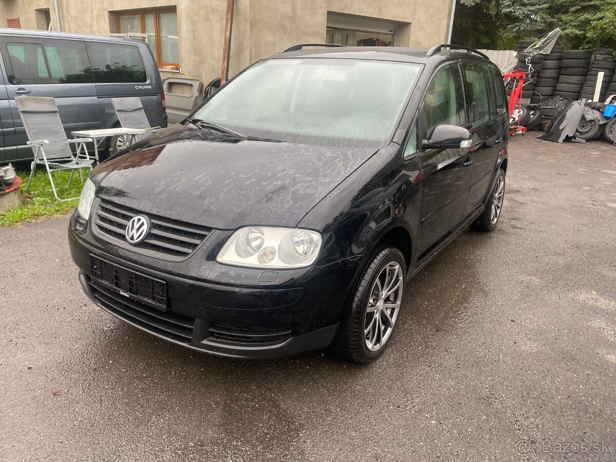 VW Touran 1,9tdi 77KW,digi klima,nová STK