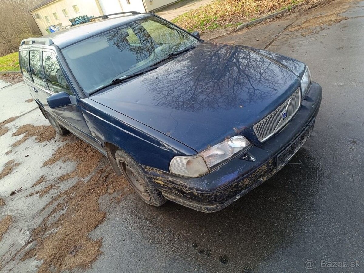 Volvo V70 2.5 TDi kód motora D5252T