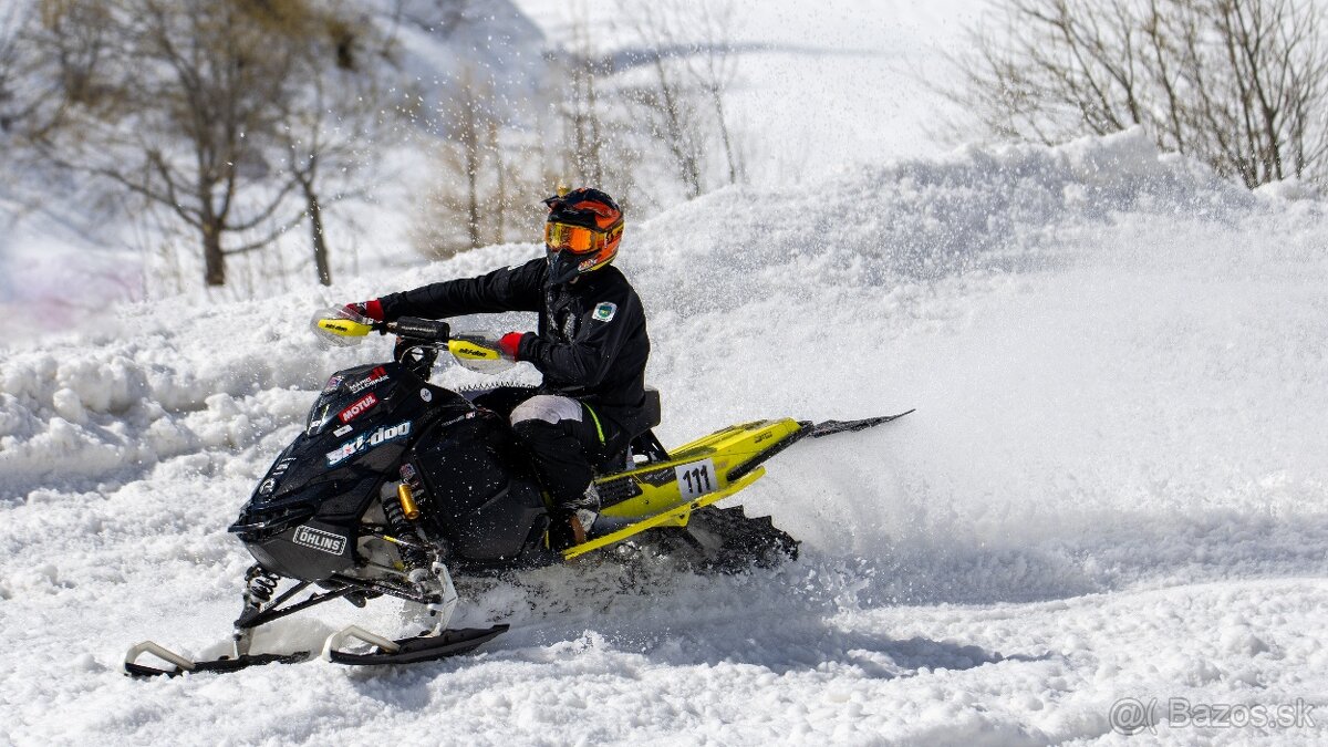 ski doo rs 600