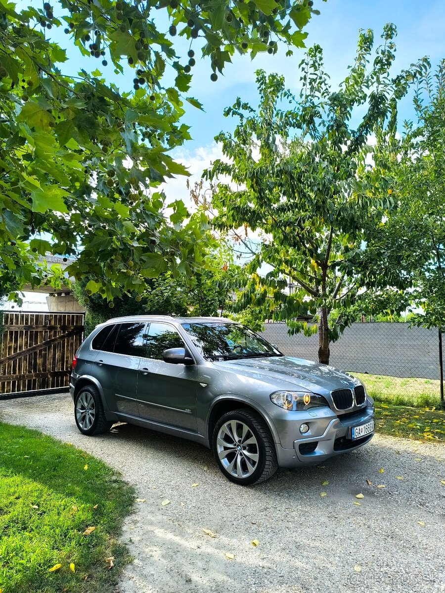 BMW X5 E70 4.8i benzín