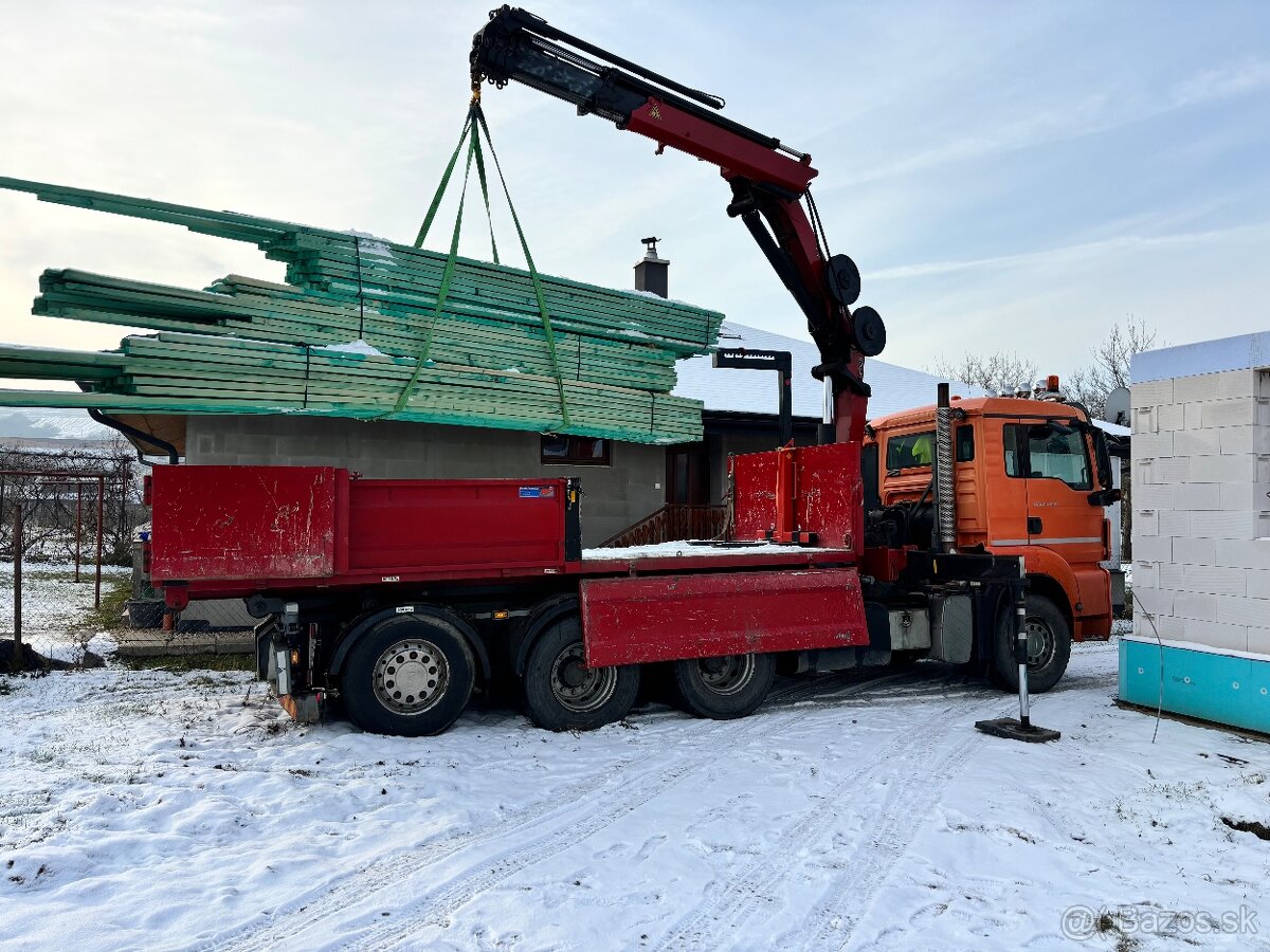 Autodoprava s hydraulickou rukou