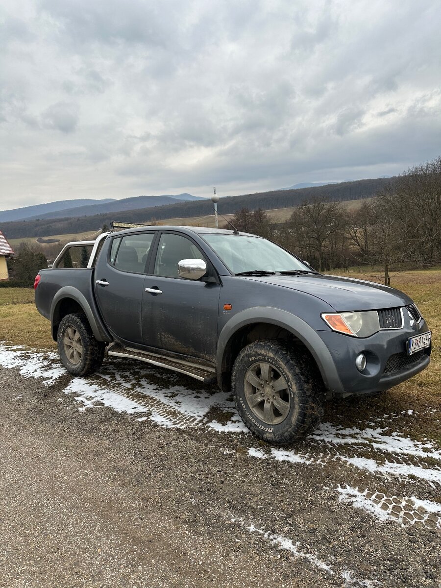 Mitsubishi l200