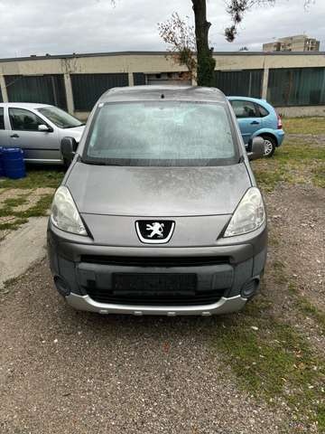 Peugeot Partner Teepe 1.6hdi 66kw rok 2009