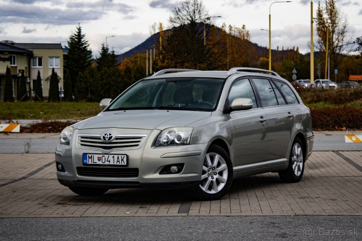 Toyota Avensis Combi 2.0 D-4D Sol