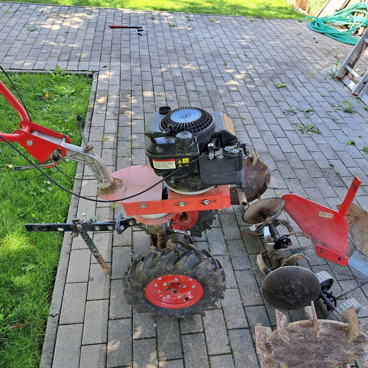 Predám rotavator Briggs&Stratton