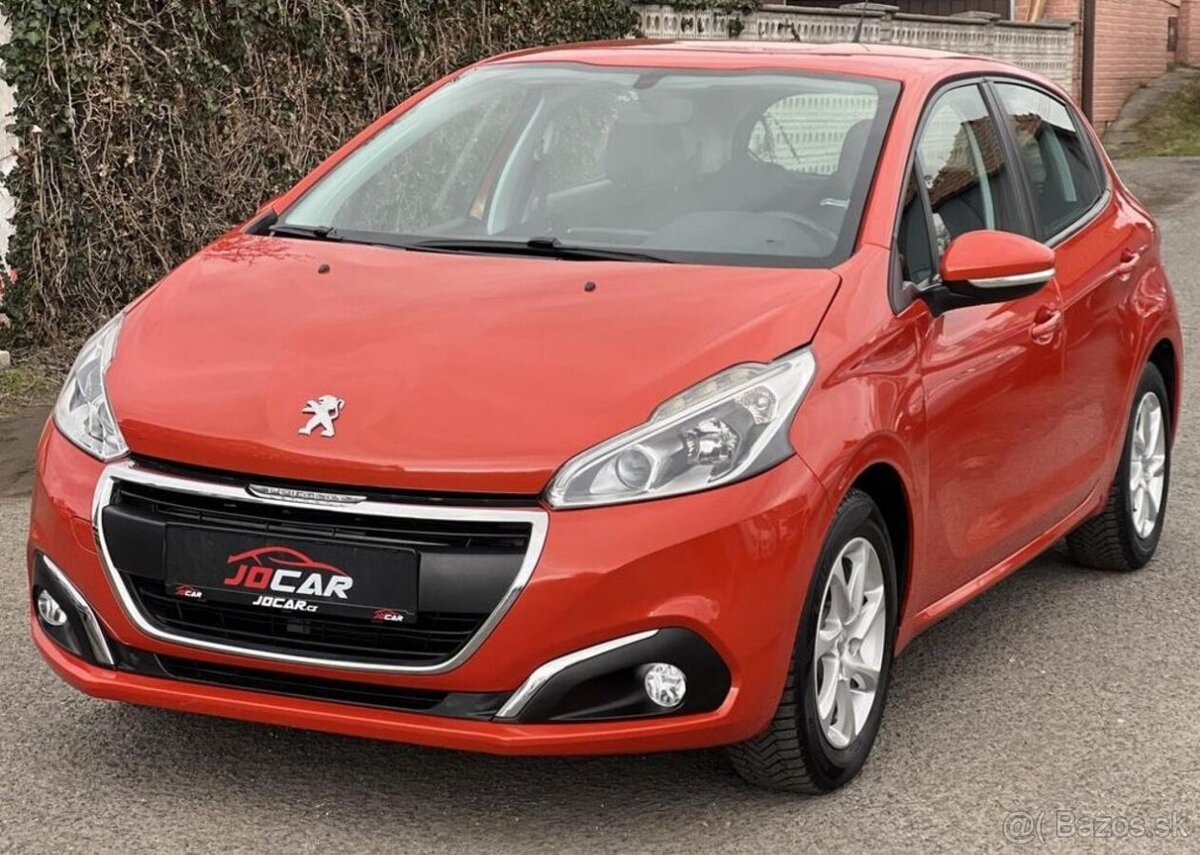 Peugeot 208 1.2i KLIMA KOUPENO V ČR benzín manuál 60 kw