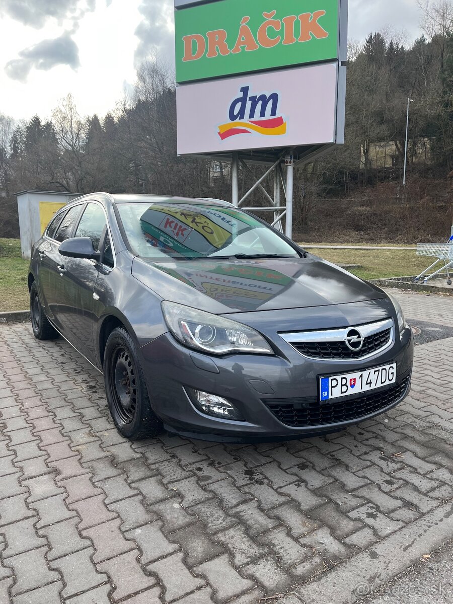 Opel Astra Sports Tourer 1.7 cdti (2011)