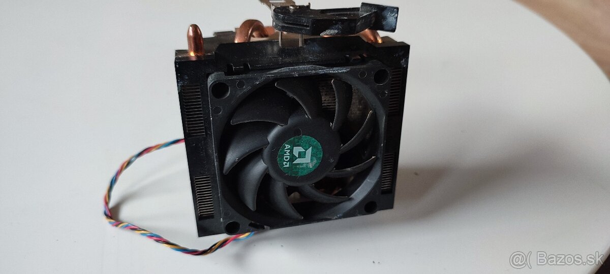 AMD chladičový ventilátor CPU