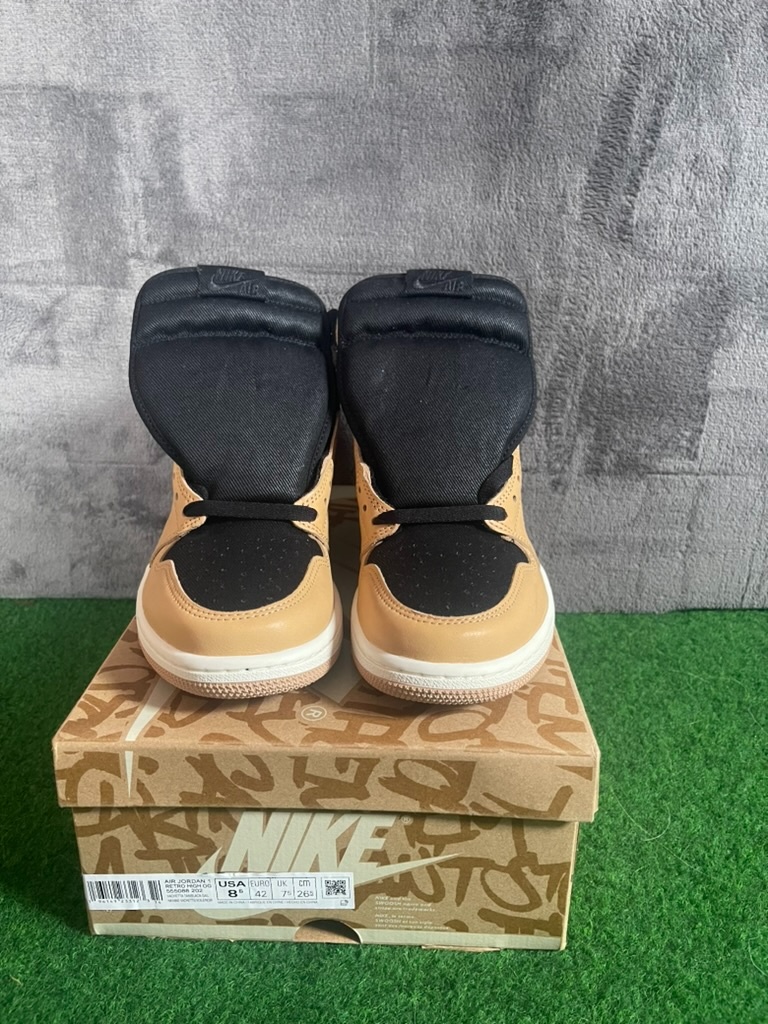 Air Jordan 1 high Heirloom