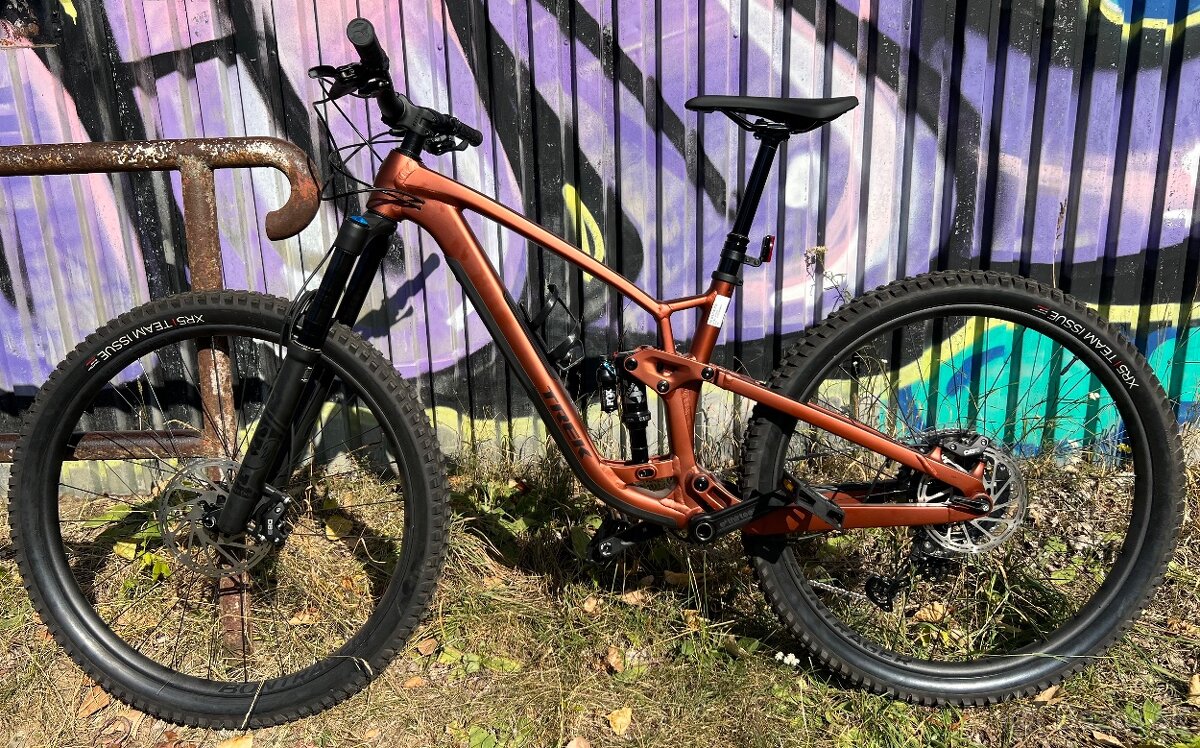 Celoodpružený bicykel Trek Fuel EX 8 Gen 6 veľ. M/L