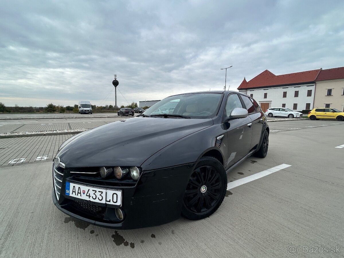 Alfa Romeo 159 sportwagon 1.9jtd 110kw automat