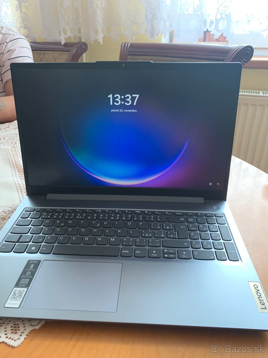 Mám na predaj Nový Notebook Lenovo IDEAPAD Slim 3i