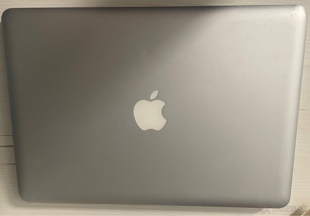 [07] Apple MacBook Pro (2010) na diely