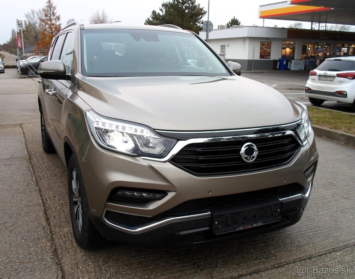 SsangYong Rexton 2.2L 4x4 7-miestne 1.Majiteľ