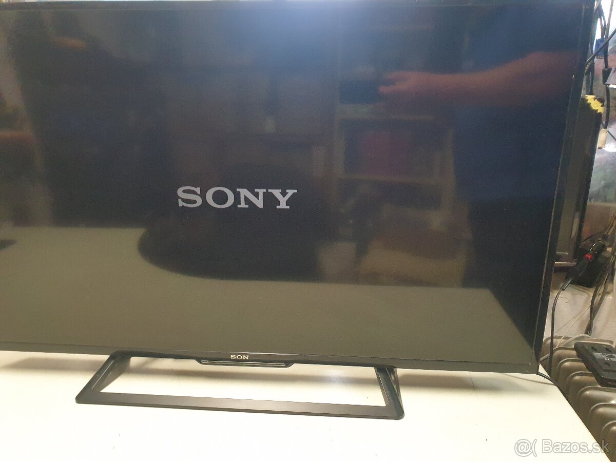 40"  LED  TV  na  Diely