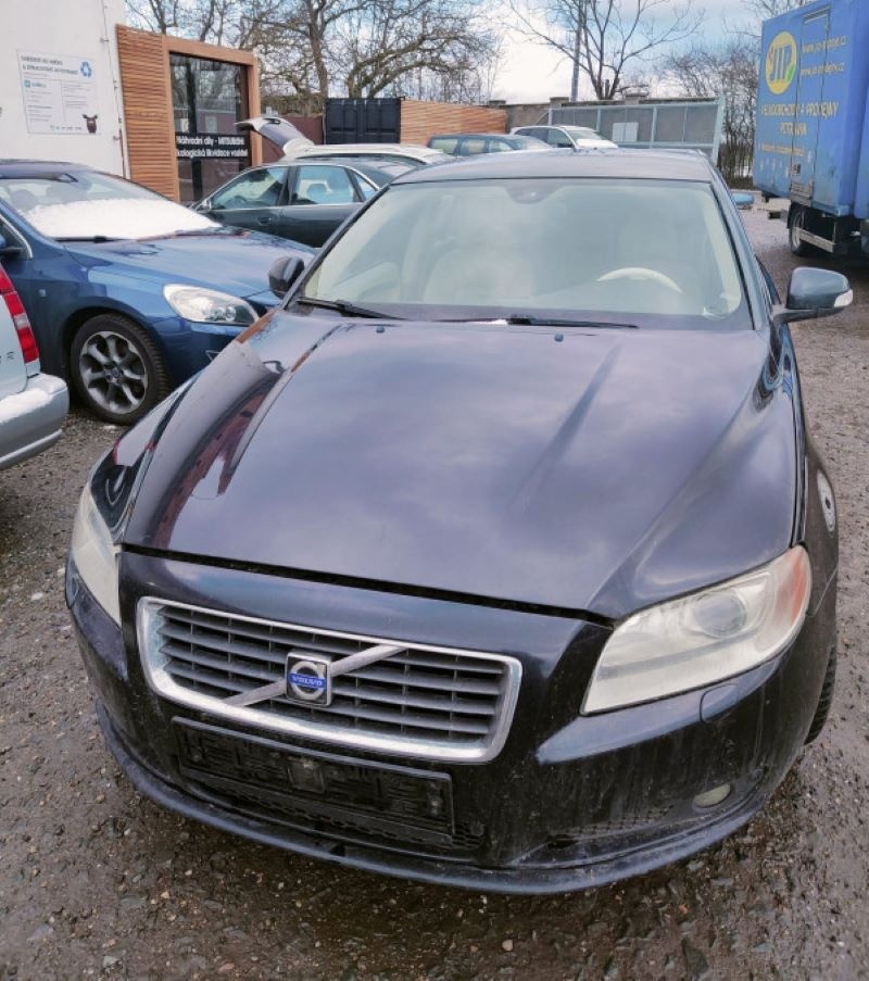 Volvo S80II D5 136kw - Náhradní díly