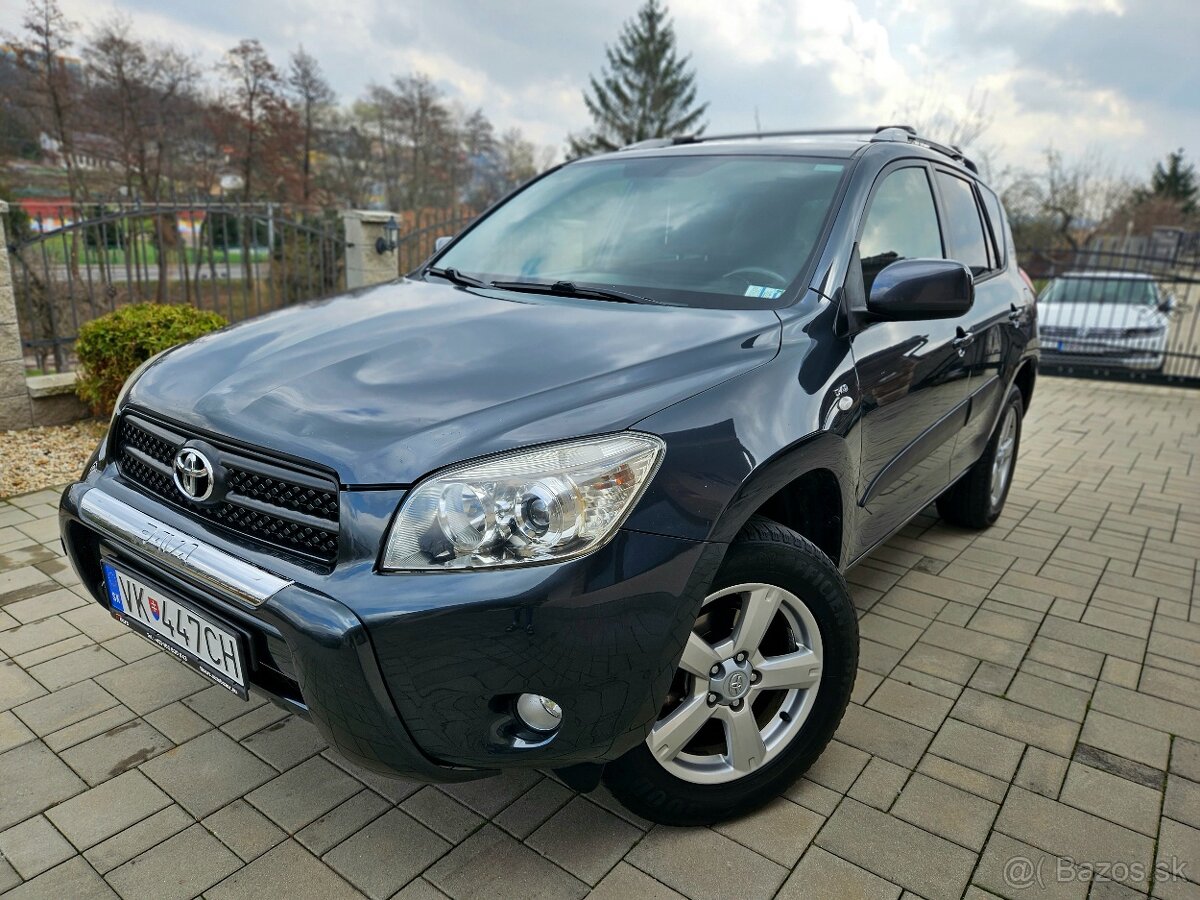 Toyota RAV4 2.2 D-4D 135 Sol