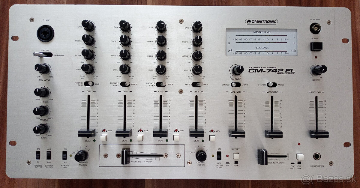 Predám mixpult OMNITRONIC CM-742 EL