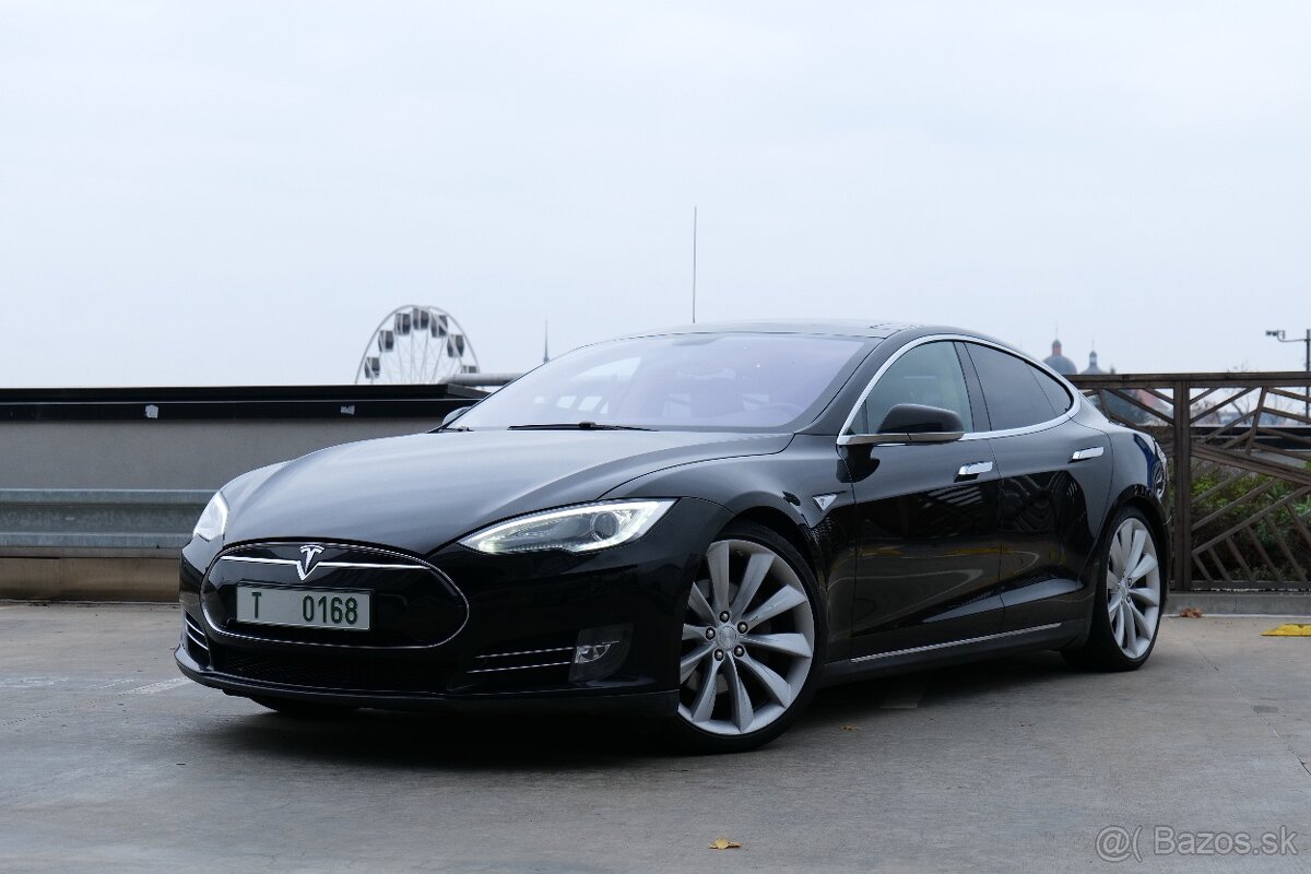 Tesla model S85, Nová baterie, nabíjení zdarma, DPH