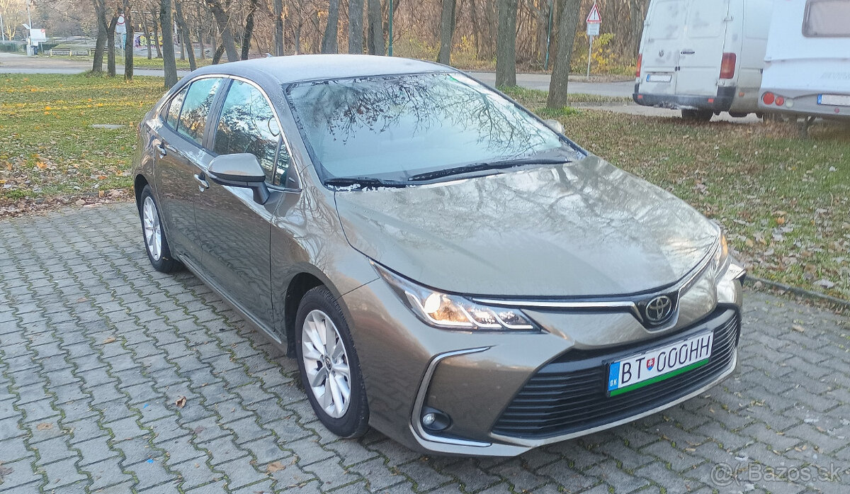 Toyota Corolla sedan 1.5 Dynamic Force Comfort