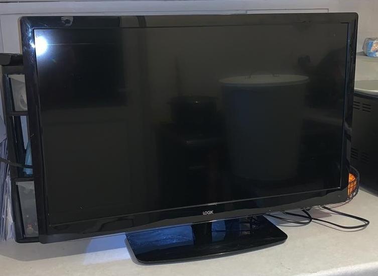 LED TV 32" (80 cm)