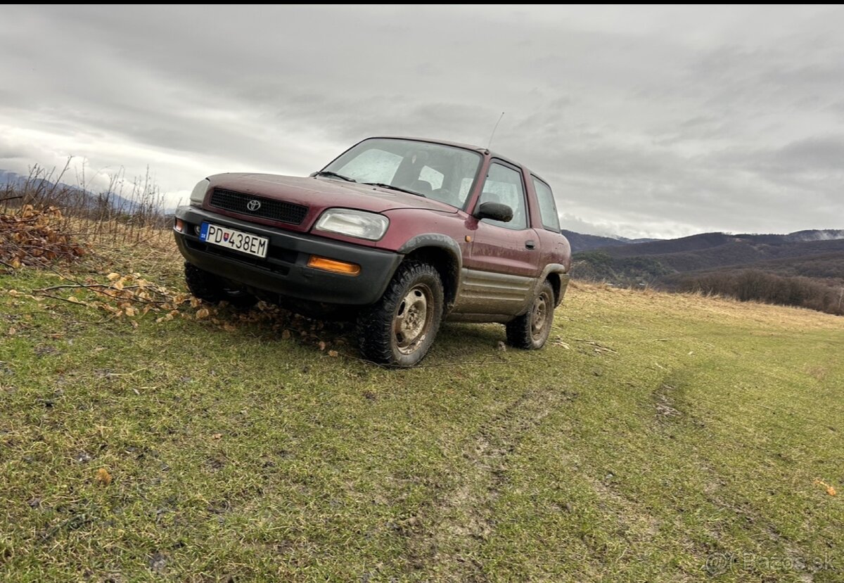 Toyota rav4 2.0 benzín