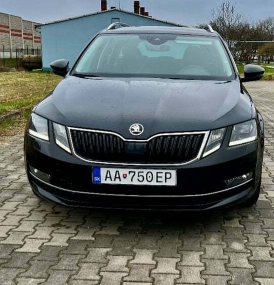 ŠKODA OCTAVIA COMBI 1.6 TDI, DSG