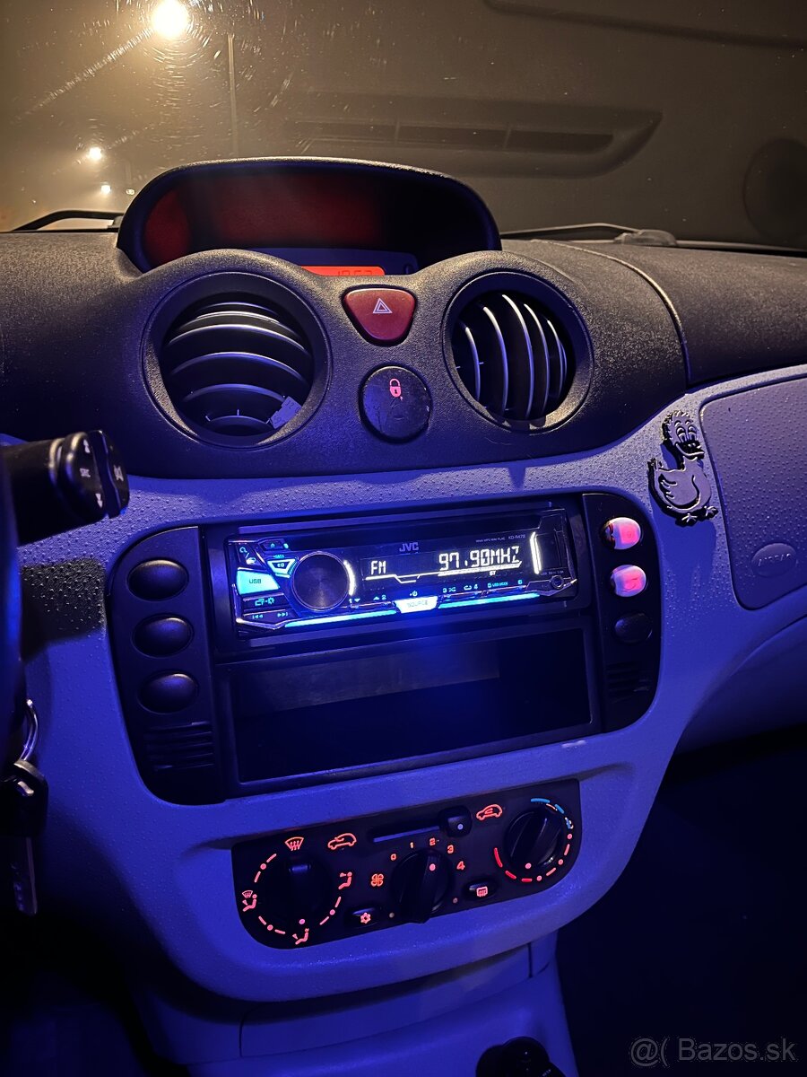 Autoradio 1din s cd mechanikou JVC