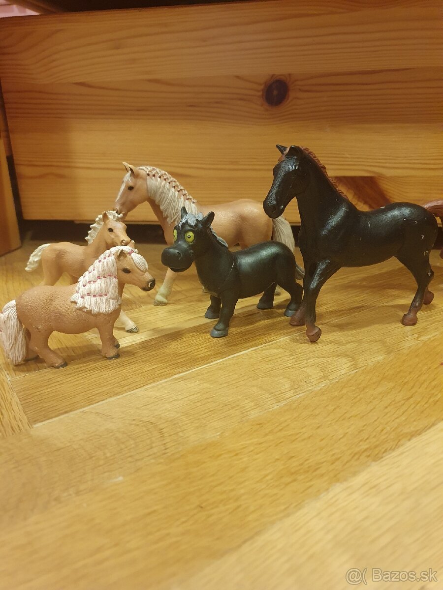 Predám 3 ks schleich+dva fake schleich