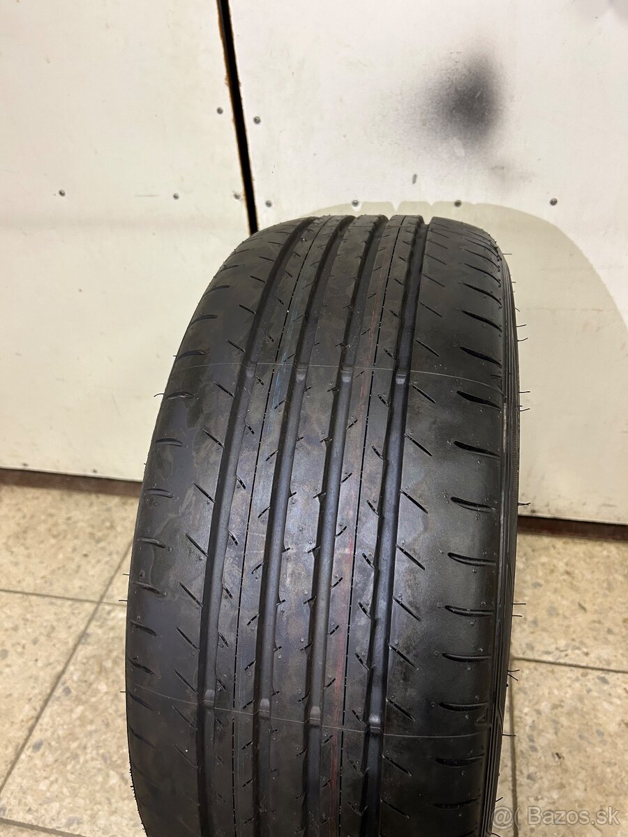 DUNLOP SP MAXX 225/45-R17 W