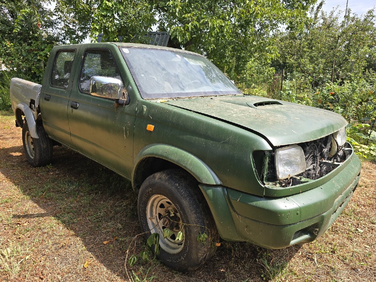 Nissan Navara 2.5 TD