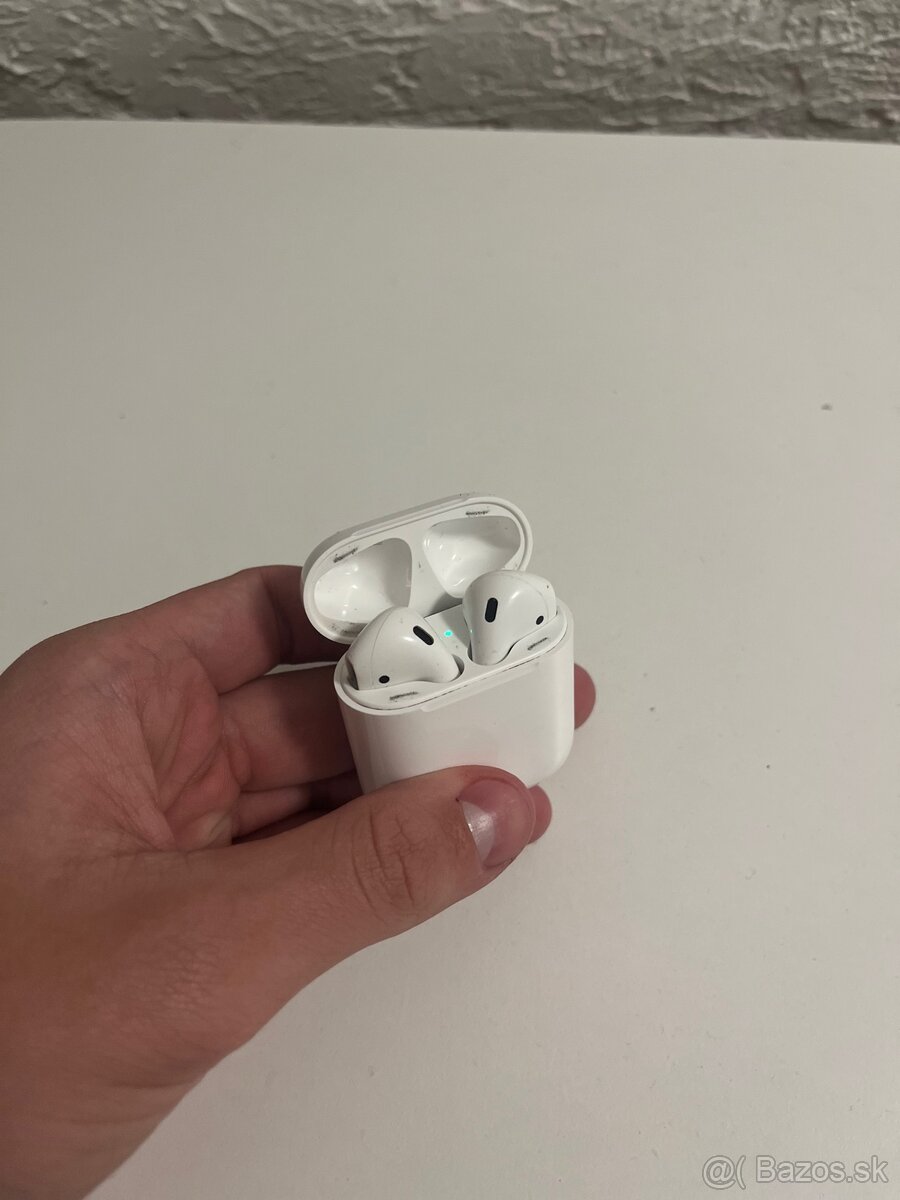 air pods 