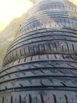 Letné pneumatiky 215/60 R17 ako nove 7.8mm