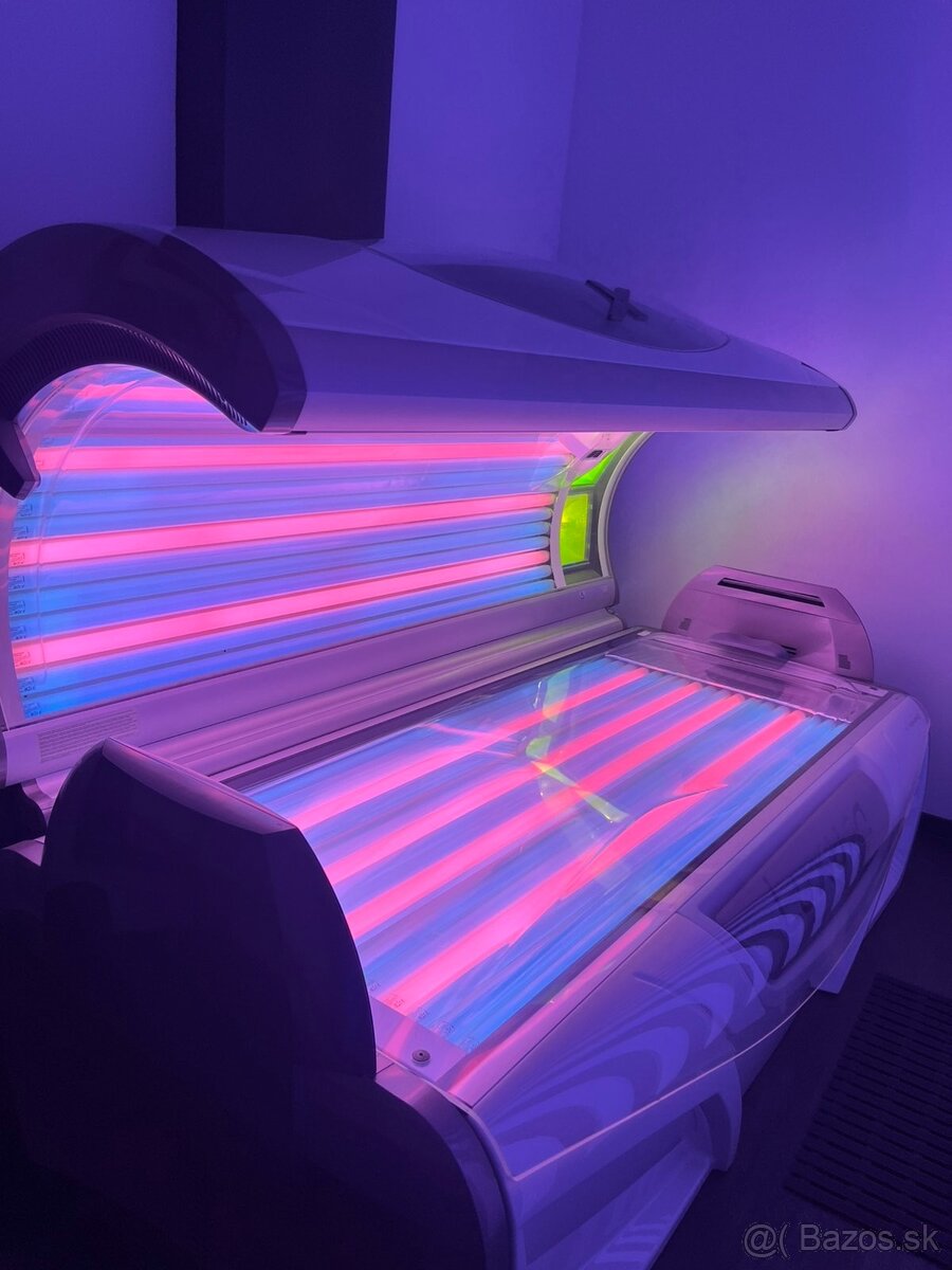 LUXURA X7 42 HIGHBRID horizontalne kolagenove solarium