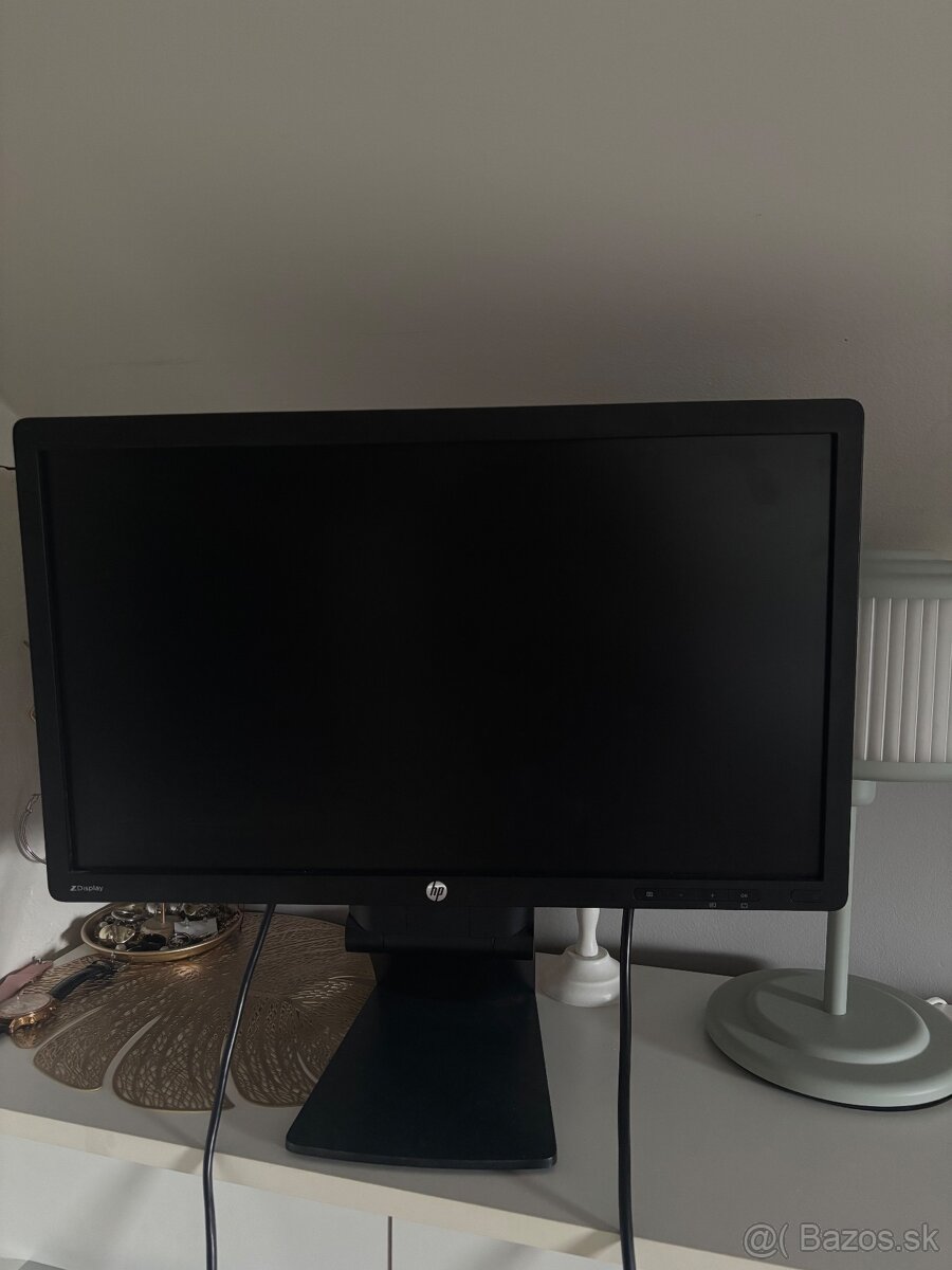 monitor HP Z22i